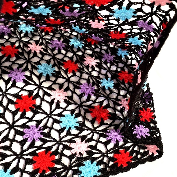 Vtg Crochet Top Small Boho Black Star Floral Open Knit Granny Hippie Summer - Picture 9 of 14